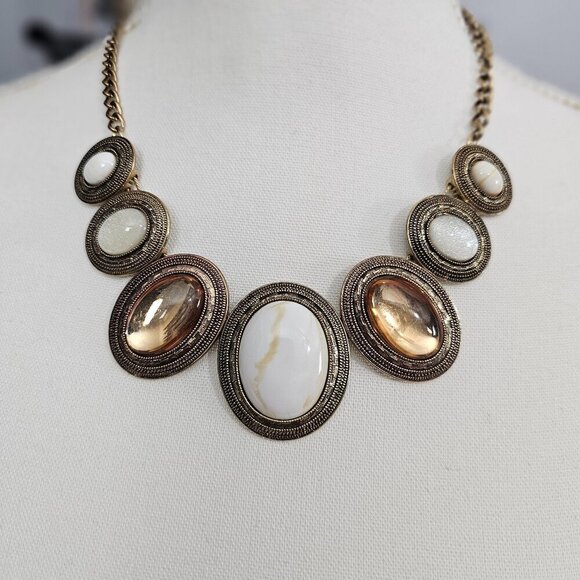 Charming Charlie Vintage Gold Tone Amber Opal Quartz Oval Gemstone Necklace - Picture 1 of 6